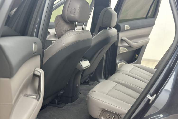 Used Nio ES7 2024 75 kWh Left Rear Seat