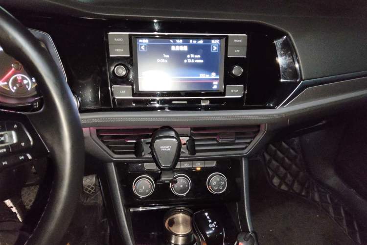 Used Volkswagen Sagitar 2019 280TSI DSG Comfort Version China VI Standard Audio And AC Panel