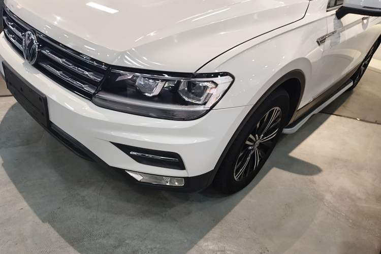 Used Volkswagen Tiguan L 2019 330TSI Automatic Two-Wheel Drive Panoramic Comfort Edition China VI Standard
