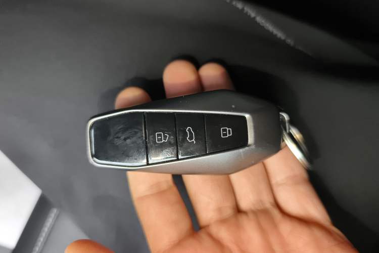 Used iCAR 03T 2024 501km Four-wheel Drive Long-Range Version Vehicle Key