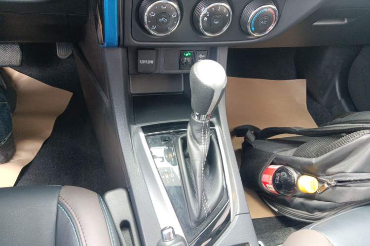 Used Toyota Levin 2018 185T CVT Luxury Edition China V Standard Gear Lever