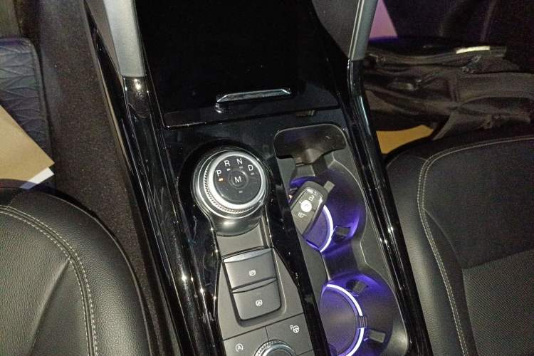 Used Ford Explorer 2020 EcoBoost 285 4x4 Titanium Edition 6 Seats