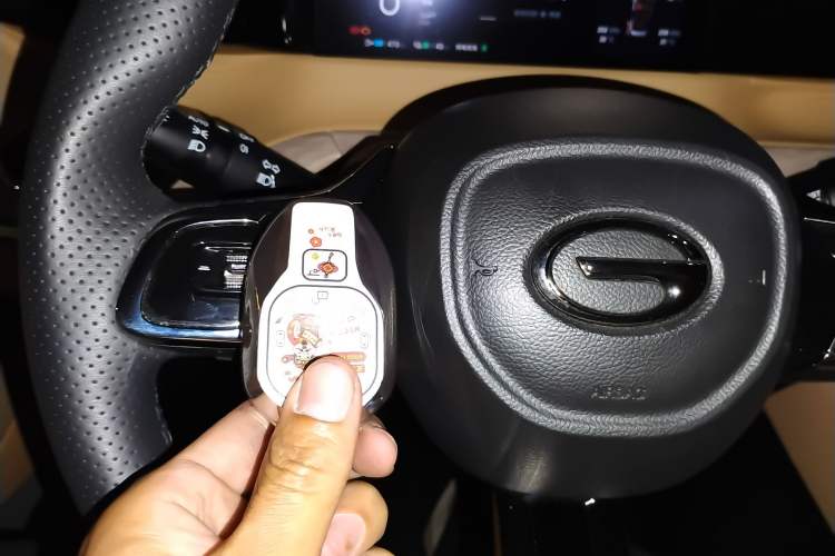 Used GAC Trumpchi E8 New Energy 2024 150km MAX+ Vehicle Key