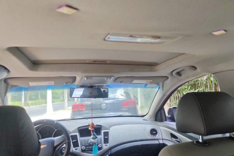 Used Chevrolet Cruze 2012 1.6L SL MT Headliner