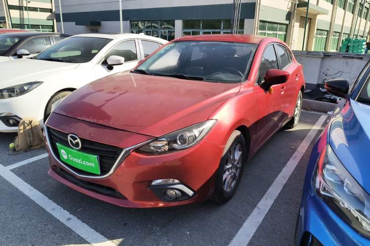 Used Mazda 3 Axela 2016 Hatchback 1.5L Automatic Comfort Model