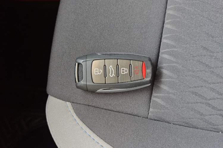 Used ORA Black Cat 2022 301km Base Version Ternary Lithium