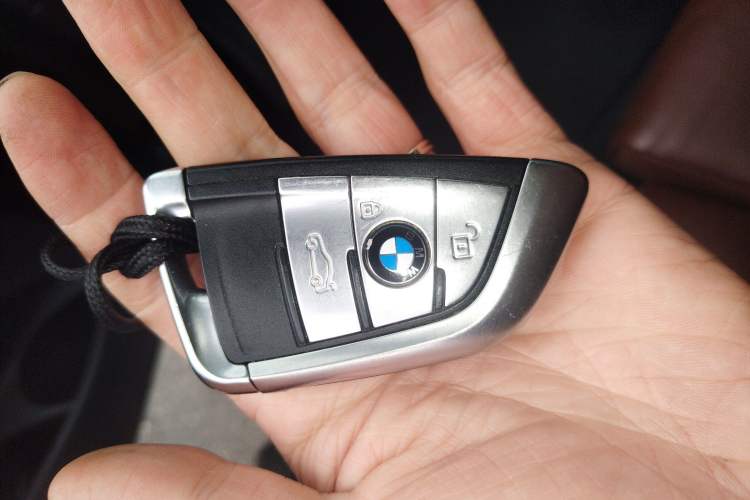 Used BMW X6 2018 xDrive28i