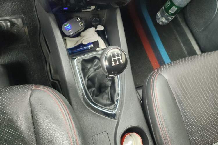 Used CHANGAN KAICHENG Oushang A600 2016 1.5L Manual Luxury 7-Seater
