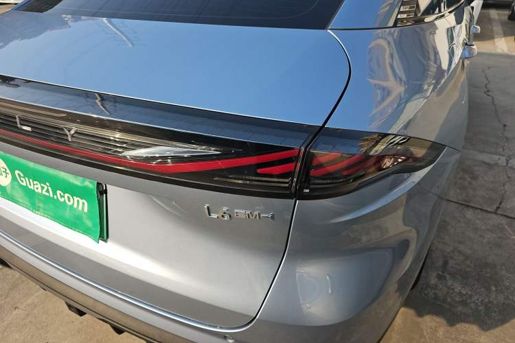 Used Geely Galaxy L6 2025 EM-i 140km Starship Edition