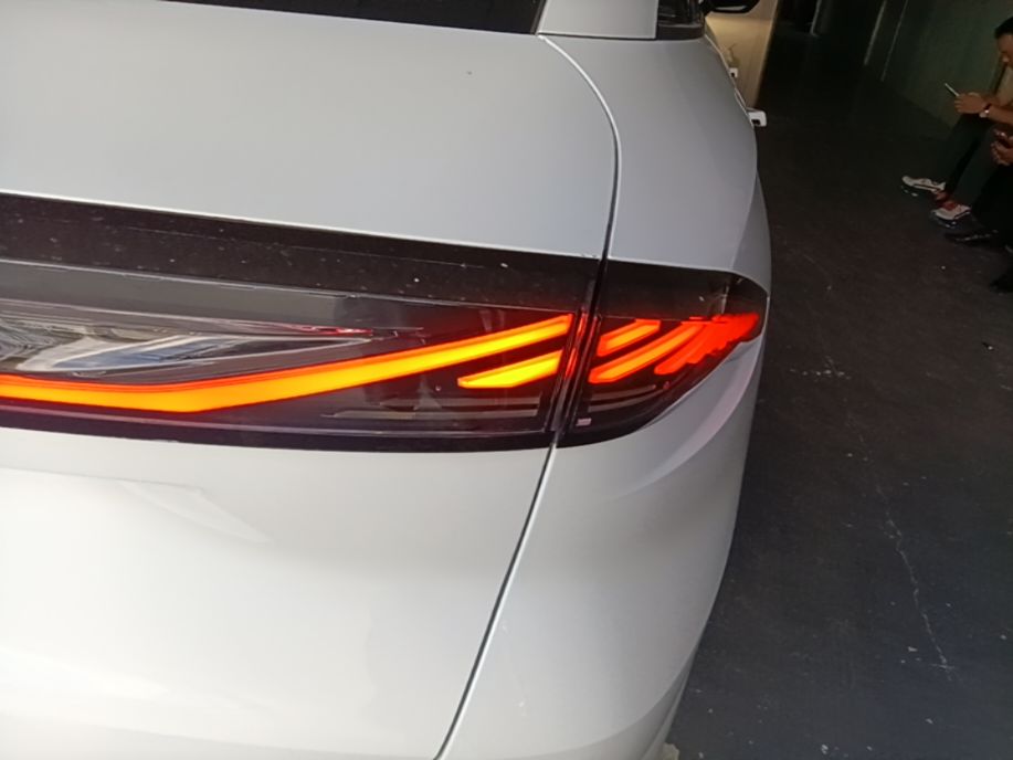 Geely Galaxy L6 2024 60km PLUS Dragon Edition — снимка 9