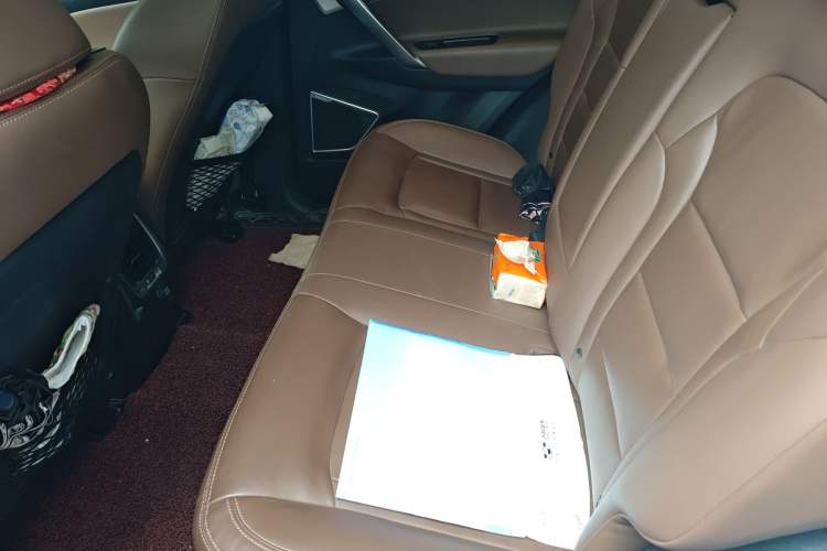 Used Geely Auto Emgrand X7 Sport 2016 1.8TD Automatic ZhiZun Version
