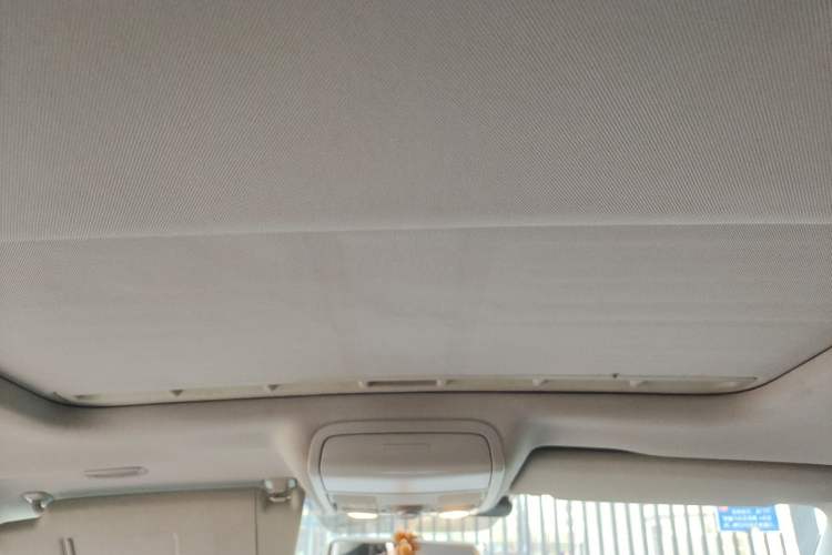 Used Volkswagen Sagitar 2014 Revised Version 1.4TSI Automatic Luxury Edition
