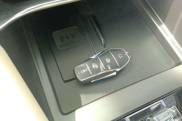 Used BYD Song PLUS New Energy 2025 DM-i 112KM Prestige Model
