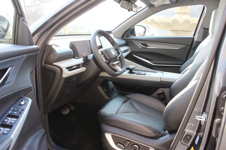 Used Changan CS75 PLUS 2026 Model, Smart Champion Edition 1.5T New Blue Whale Smart Navigation Version
