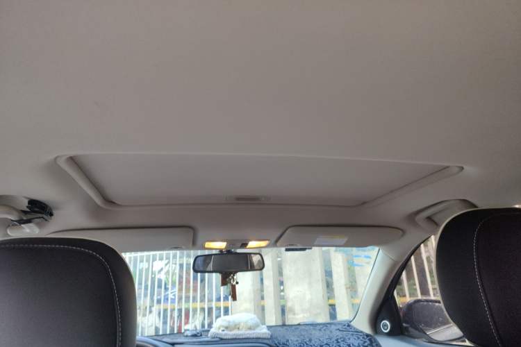 Used Mitsubishi Outlander 2019 2.0L Two-Wheel Drive Comfort Edition 5 Seats China V Standard Headliner