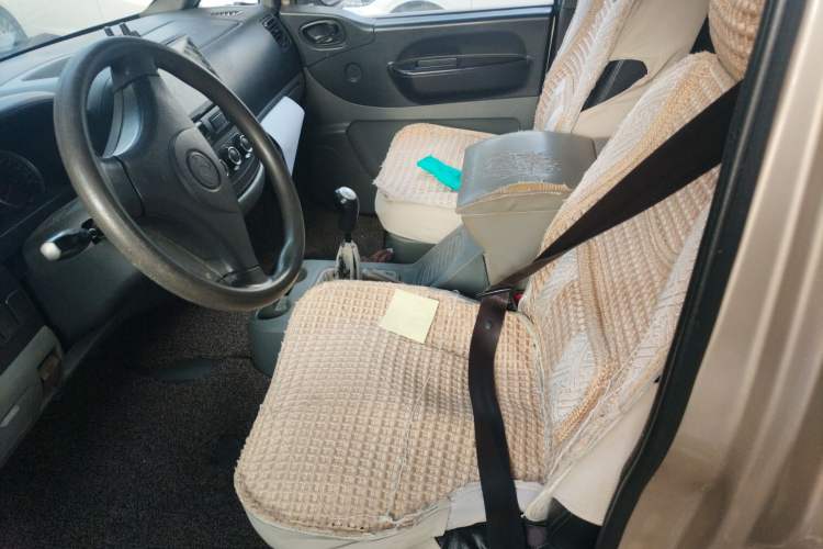 Used FORTHING Lingzhi 2012 Passenger Version 1.6L Comfort Edition
