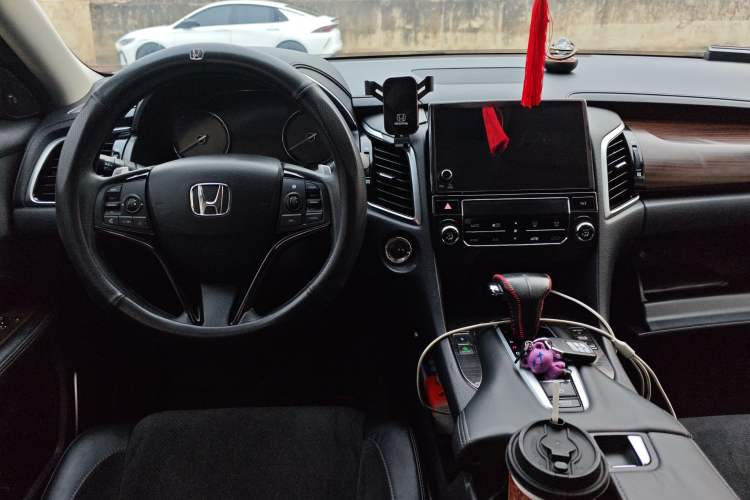 Used Honda Avancier 2017 240TURBO Two-Wheel Drive Elite Edition
