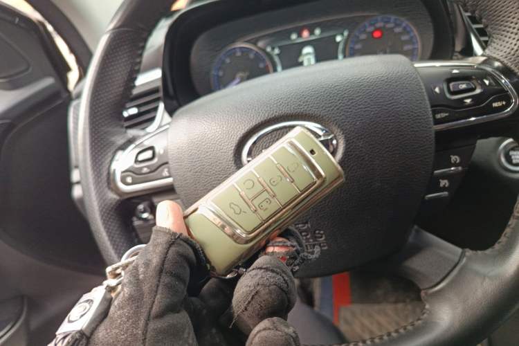 Used GAC Trumpchi GS7 2017 280T Two-Wheel Drive Luxury Model