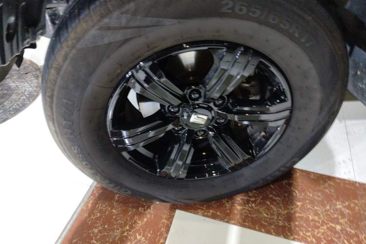 Used Tank 300 2025 2.0T Conqueror Left Front Wheel Hub