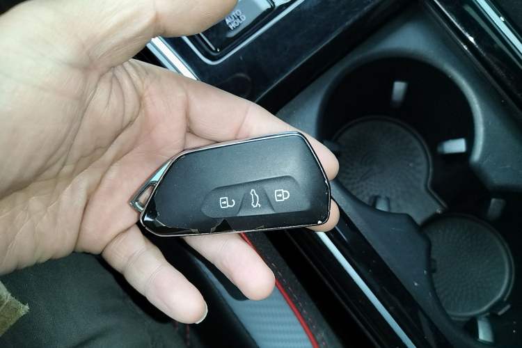 Used Volkswagen Lamando 2022 Lavida L 280TSI DSG Cool & Spicy Edition
