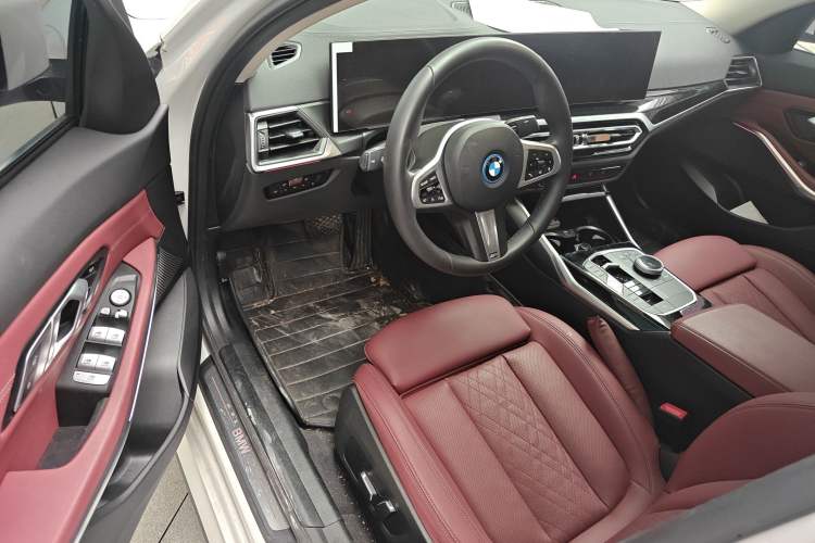 Used BMW i3 2024 eDrive 35 L