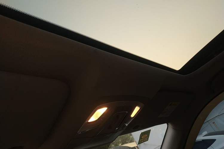 Used Venucia T60 2018 1.6L CVT Smart Edition (ISS) China VI
