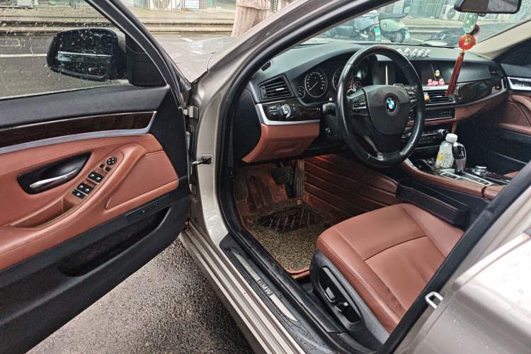 Used BMW 5 Series 2014 525Li Leading Model