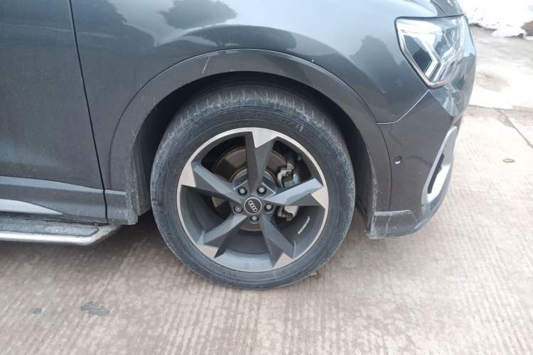 Used Audi Q3 2022 35 TFSI Fashion Dynamic Model