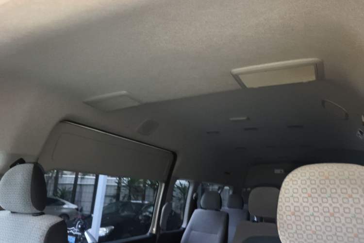 Used Toyota HIACE 2011 2.7L Automatic Standard Edition 13 Seats