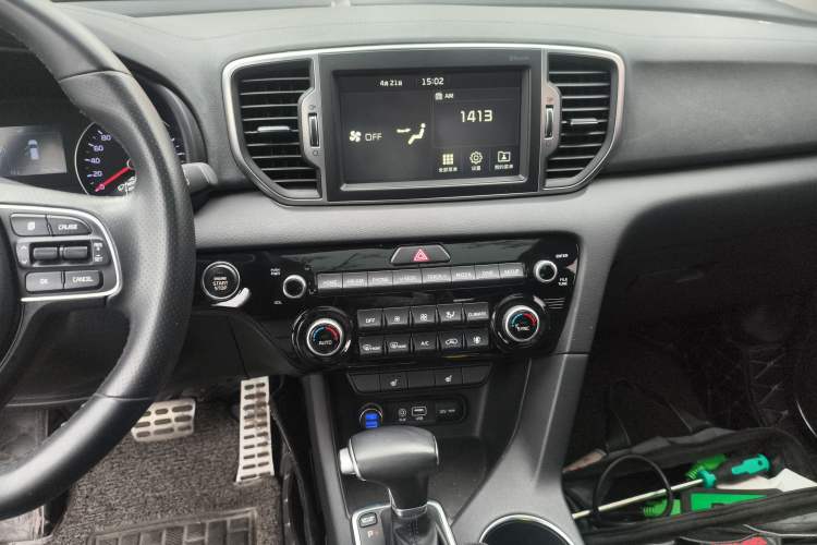 Used Kia KX5 2017 1.6T Automatic Two-Wheel Drive 15th Anniversary Special Edition DLX
