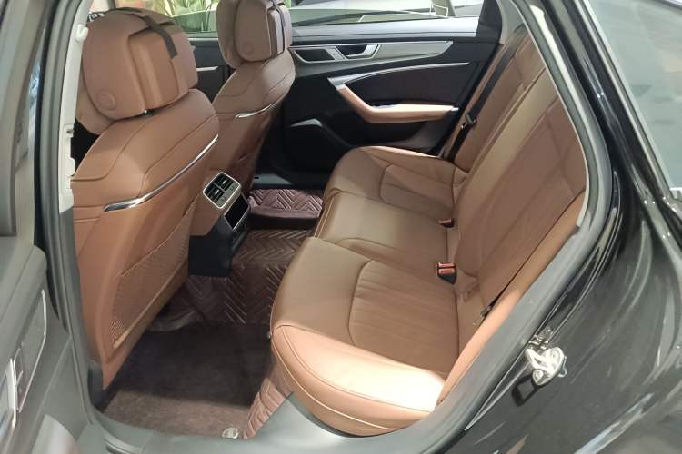 Used Audi A6L 2024 45 TFSI Prestige Elegant Edition
