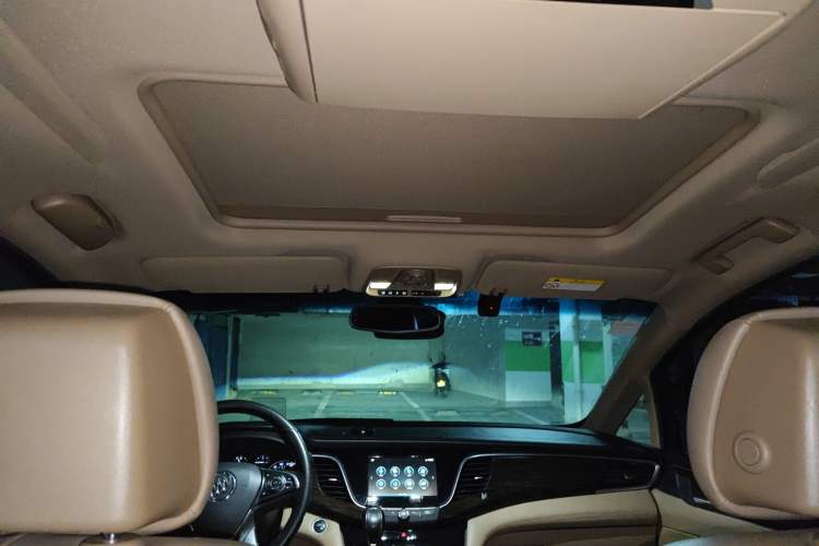 Used Buick GL8 2018 ES 28T Flagship Model China VI Standard
