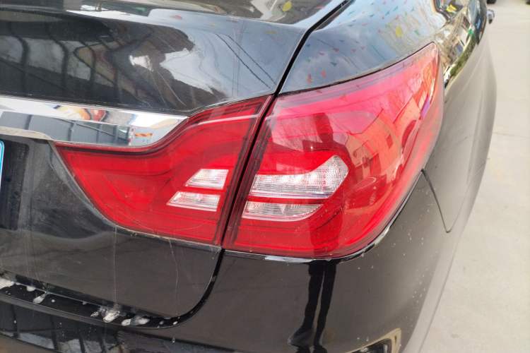 Used Hongqi H7 2019 1.8T Comfort Edition Right Rear Taillight