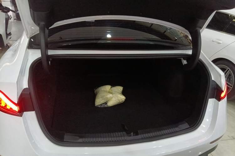 Used Roewe D7 2025 DMH 125km World Champion Excellence Edition