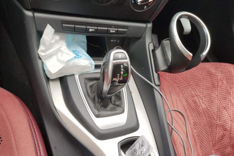 Used BMW X1 2014 sDrive18i Fashion Model Gear Lever