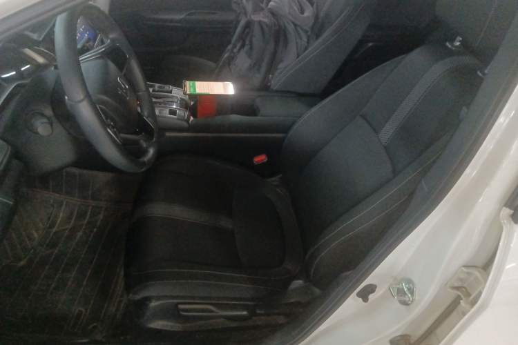 Used Honda Civic 2021 HATCHBACK 220TURBO CVT New Trendsetter
