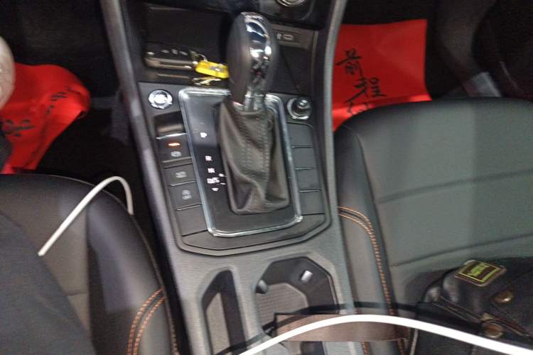 Used Volkswagen Bora 2025 200TSI DSG Enjoy PRO Edition Gear Lever