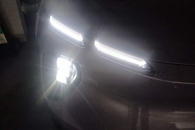 Used Nio EC6 2023 75 kWh