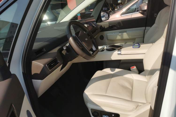 Used Li Auto MEGA 2024 Ultra Model