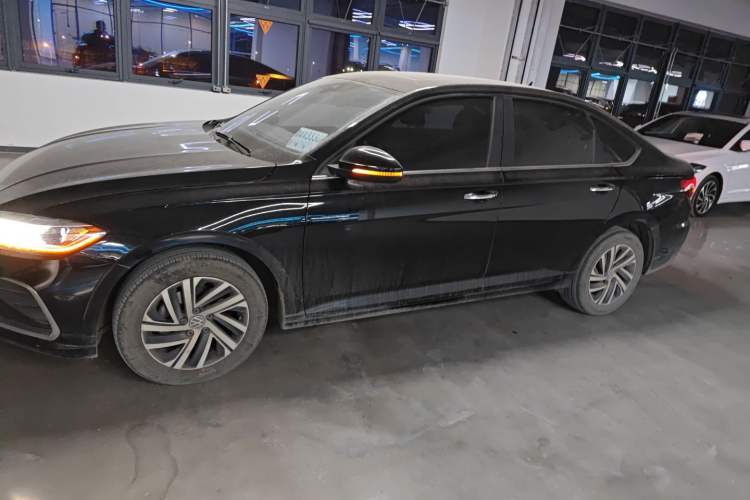 Used Volkswagen Lavida 2023 300TSI DSG Full-Comfort Edition

