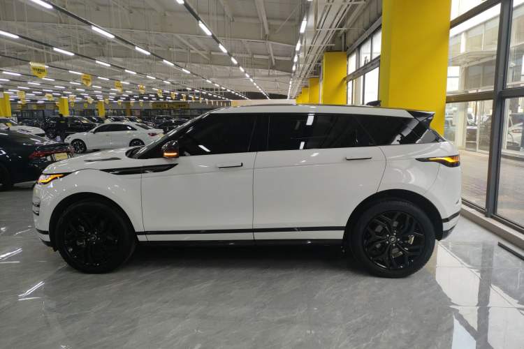 Used Land Rover Range Rover Evoque 2021 Range Rover Velar 249 PS R-Dynamic S Performance Edition

