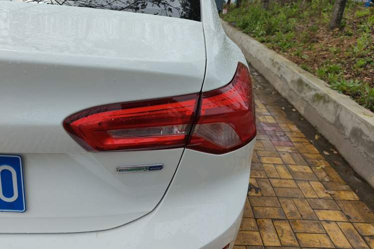 Used Ford Focus 2021 Sedan EcoBoost 180 Automatic Trendy Model
