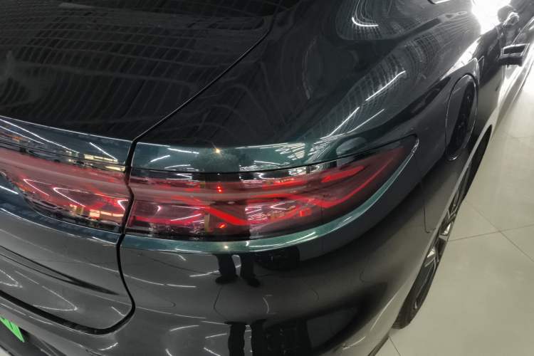 Used BYD Han 2022 EV 610 km All-Wheel-Drive Qianshan Cui Limited Edition
