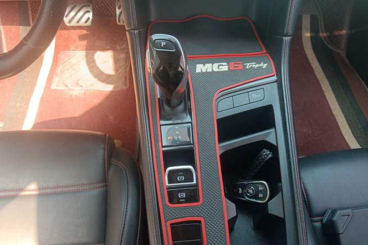 Used MG 6 2020 1.5T Automatic Trendsetting Luxury Edition Gear Lever
