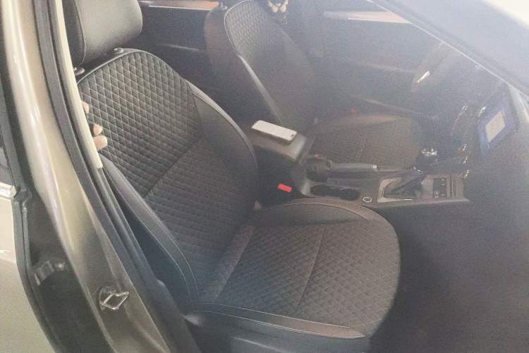 Used Skoda Octavia 2019 1.5L Automatic SmartDrive Comfort Edition China VI Standard