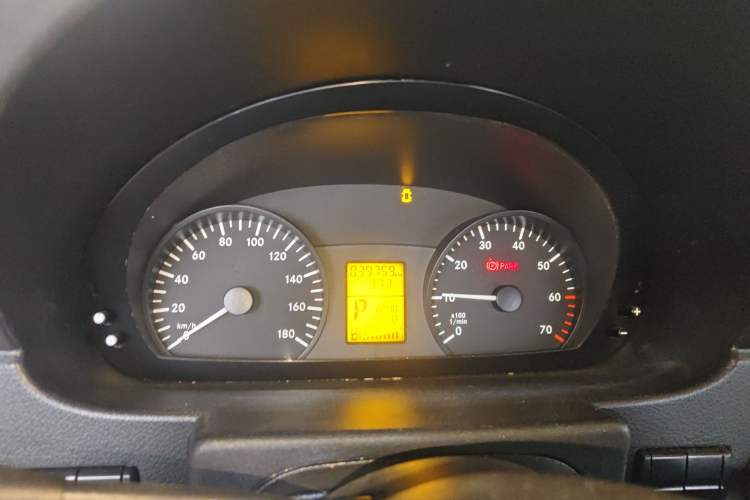 Used Xinkai Sprinter 2015 3.5L Standard Version
