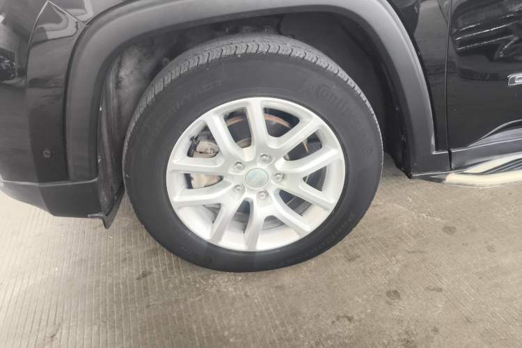 Used Jeep Commander 2018 2.0T Two-Wheel Drive Enjoyment Version China VI Emission Standard