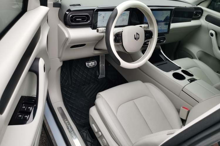 Used Leapmotor C11 2023 Pure Electric 500 Smart Edition Driver Seat