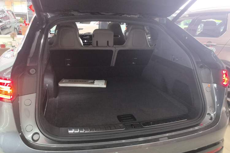 Used Hima Luxeed R7 2025 Range-Extended Version 251 km Max