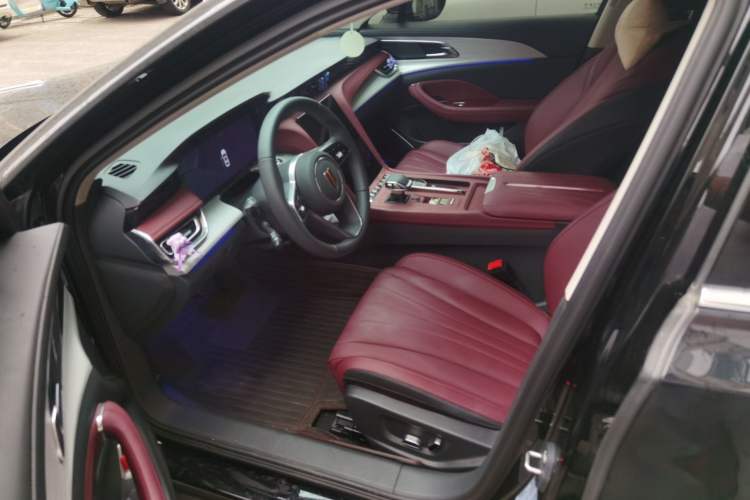 Used Hongqi H5 2024 2.0T Automatic Smart Connect Flagship Edition
